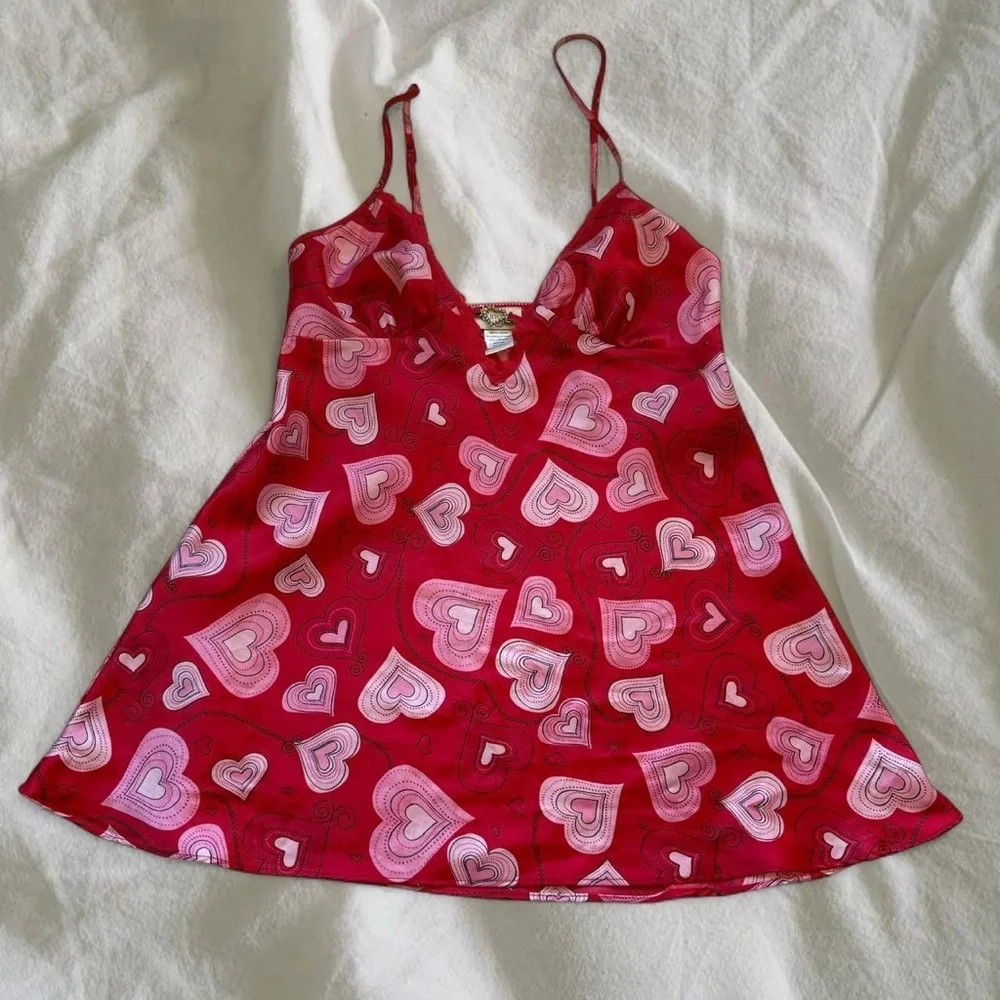Heart Patterned Red Chemise - Picture 1 of 4